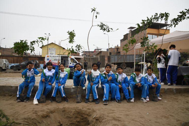 Día Mundial del Medio Ambiente: Serpar plantó más de 2,000 árboles del programa “Lima Verde”