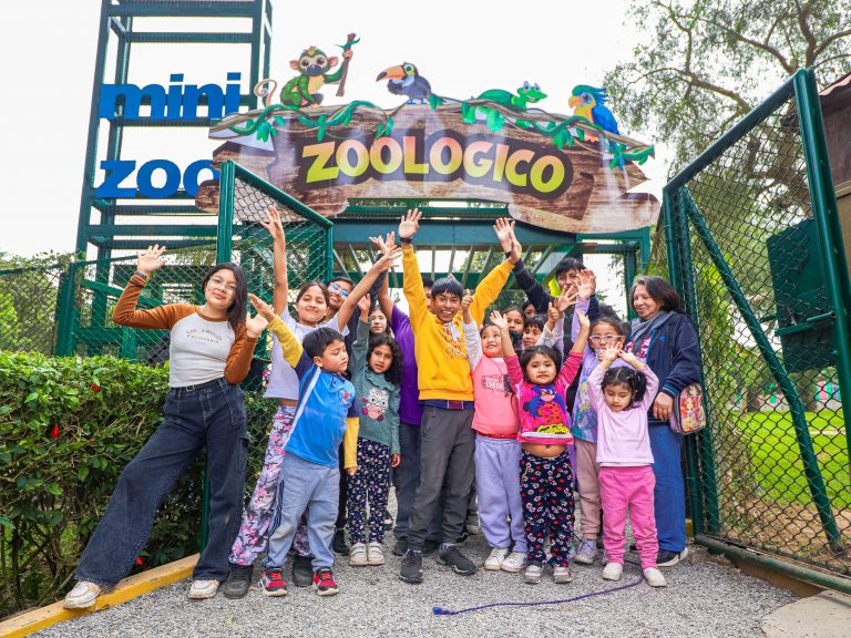 Miles de niños celebraron su día con actividades recreativas en los clubes y parques metropolitanos